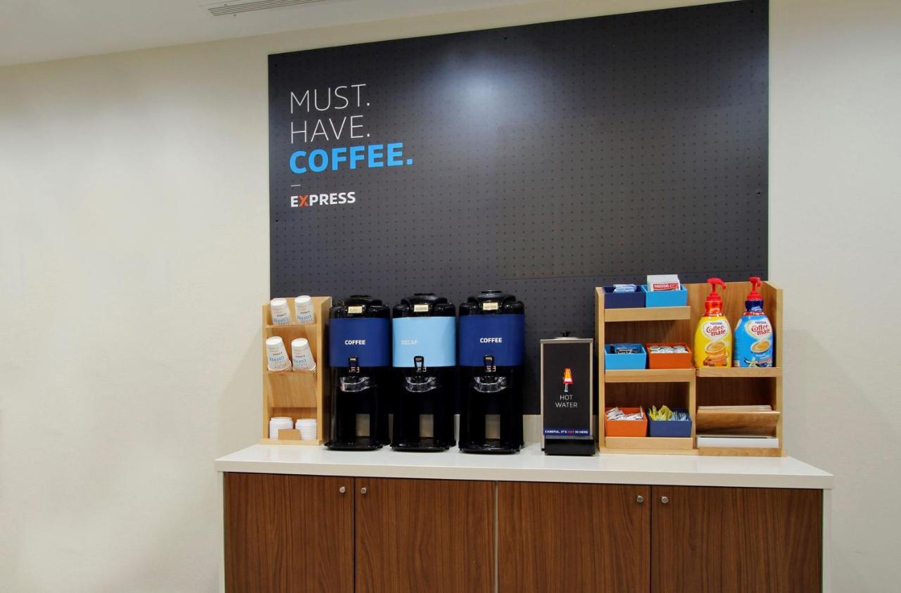Holiday Inn Express Houston-Alvin By Ihg Extérieur photo