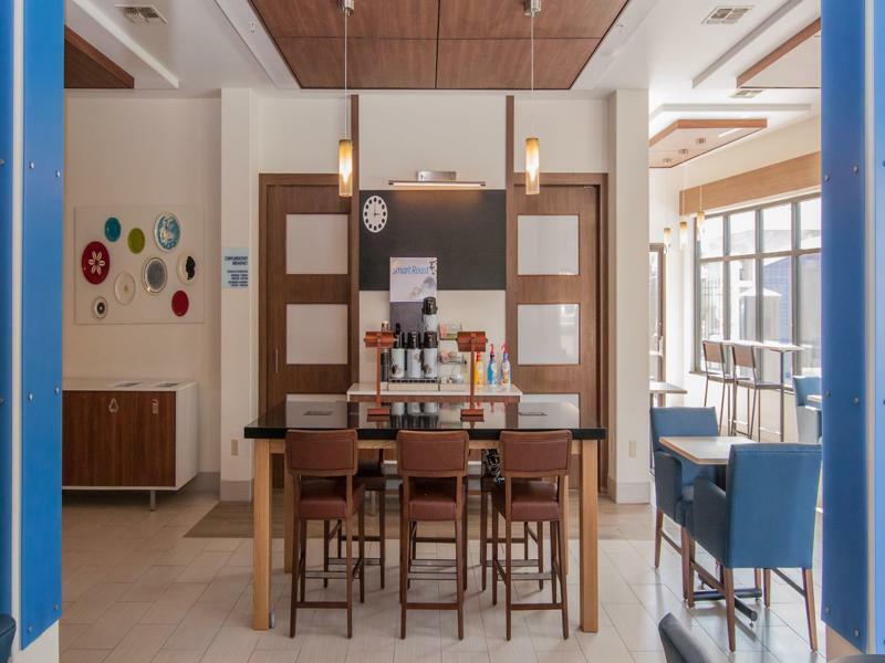Holiday Inn Express Houston-Alvin By Ihg Extérieur photo