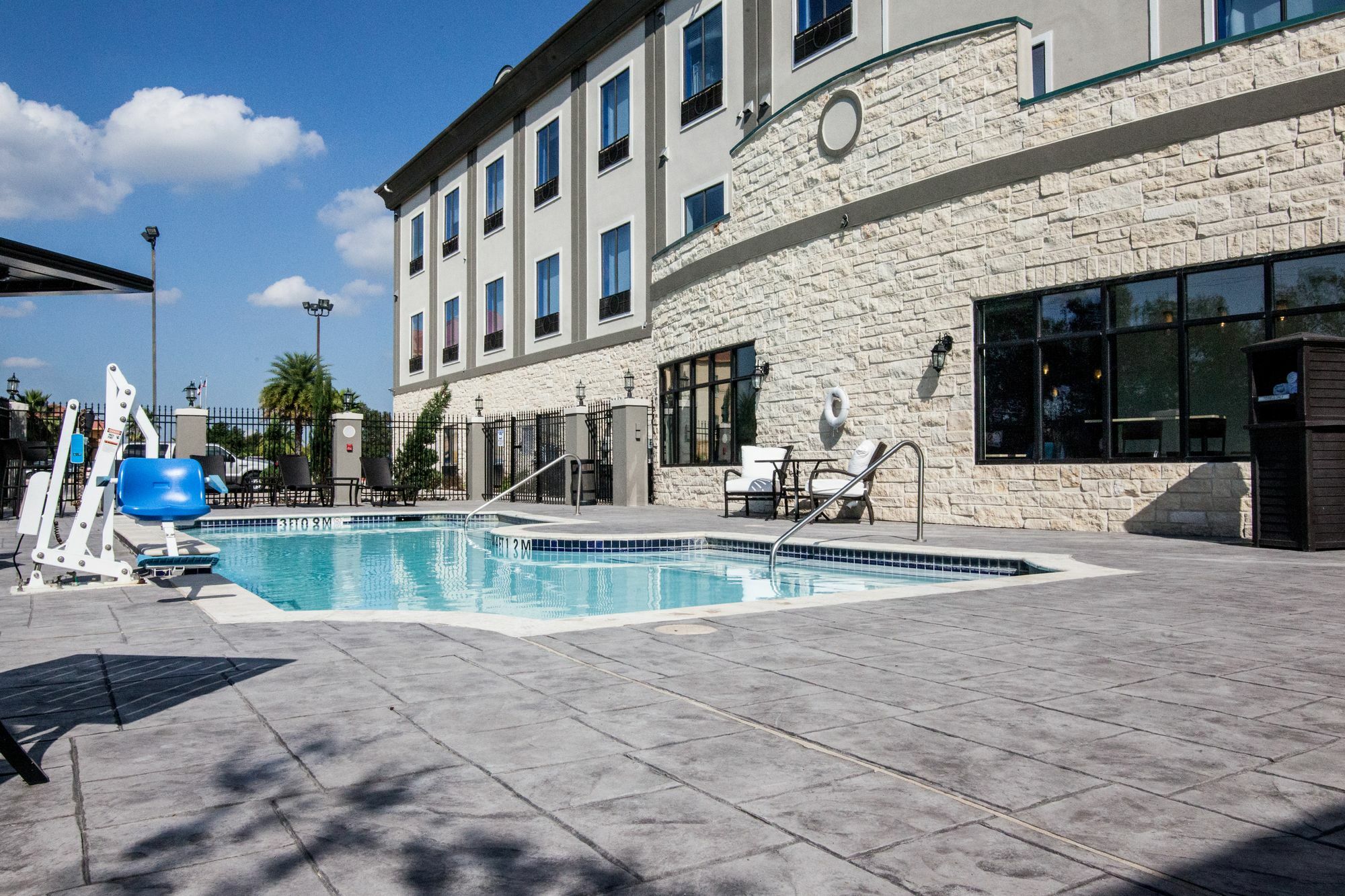 Holiday Inn Express Houston-Alvin By Ihg Extérieur photo
