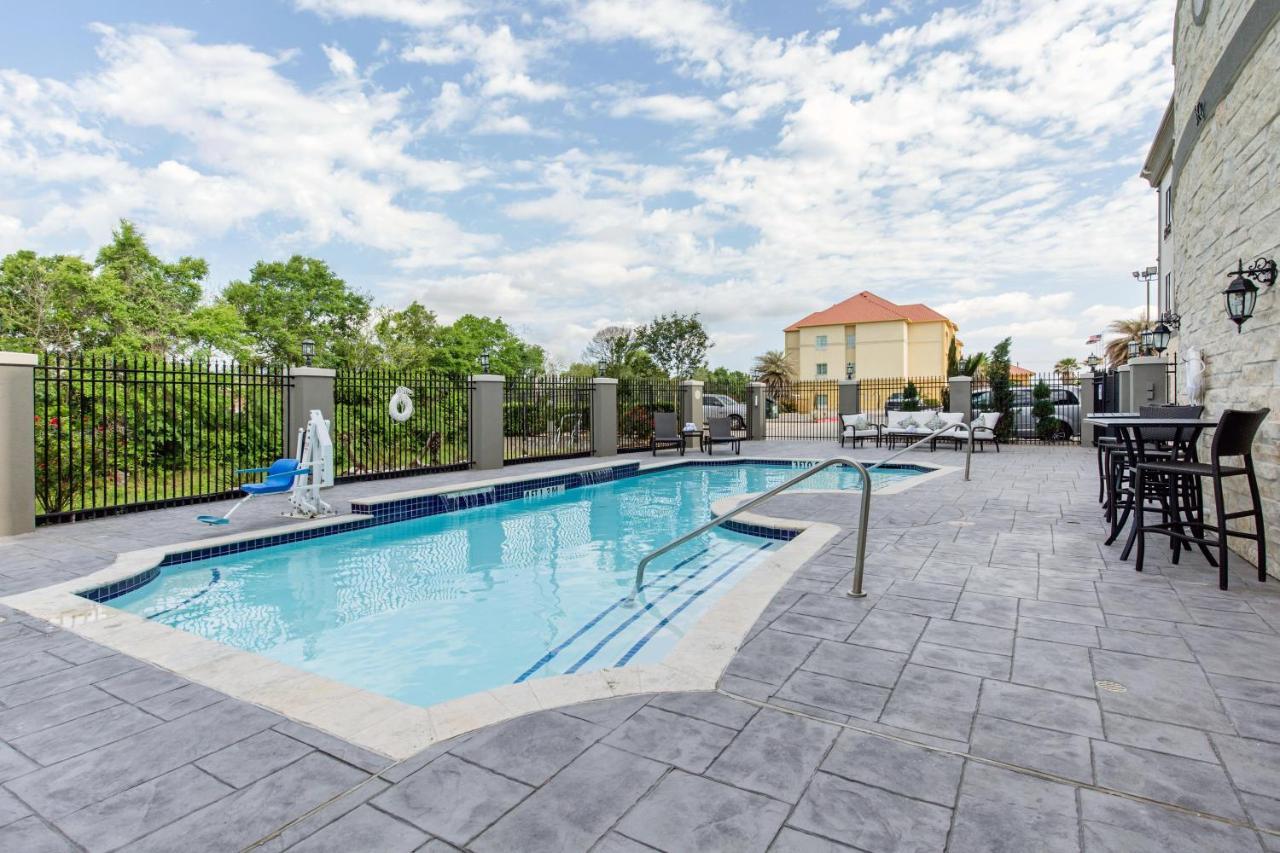 Holiday Inn Express Houston-Alvin By Ihg Extérieur photo